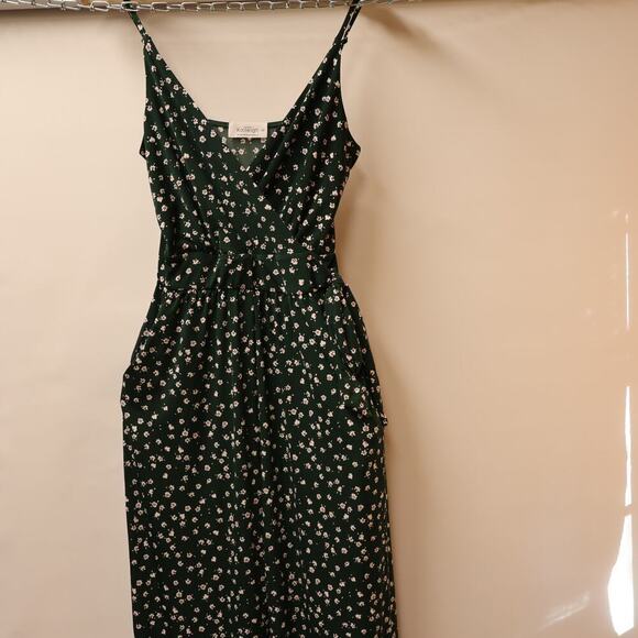 Kaileigh XSP Tall Jumpsuit Spaghetti Straps Green Floral Tie Waist Front Pocket - Picture 8 of 16